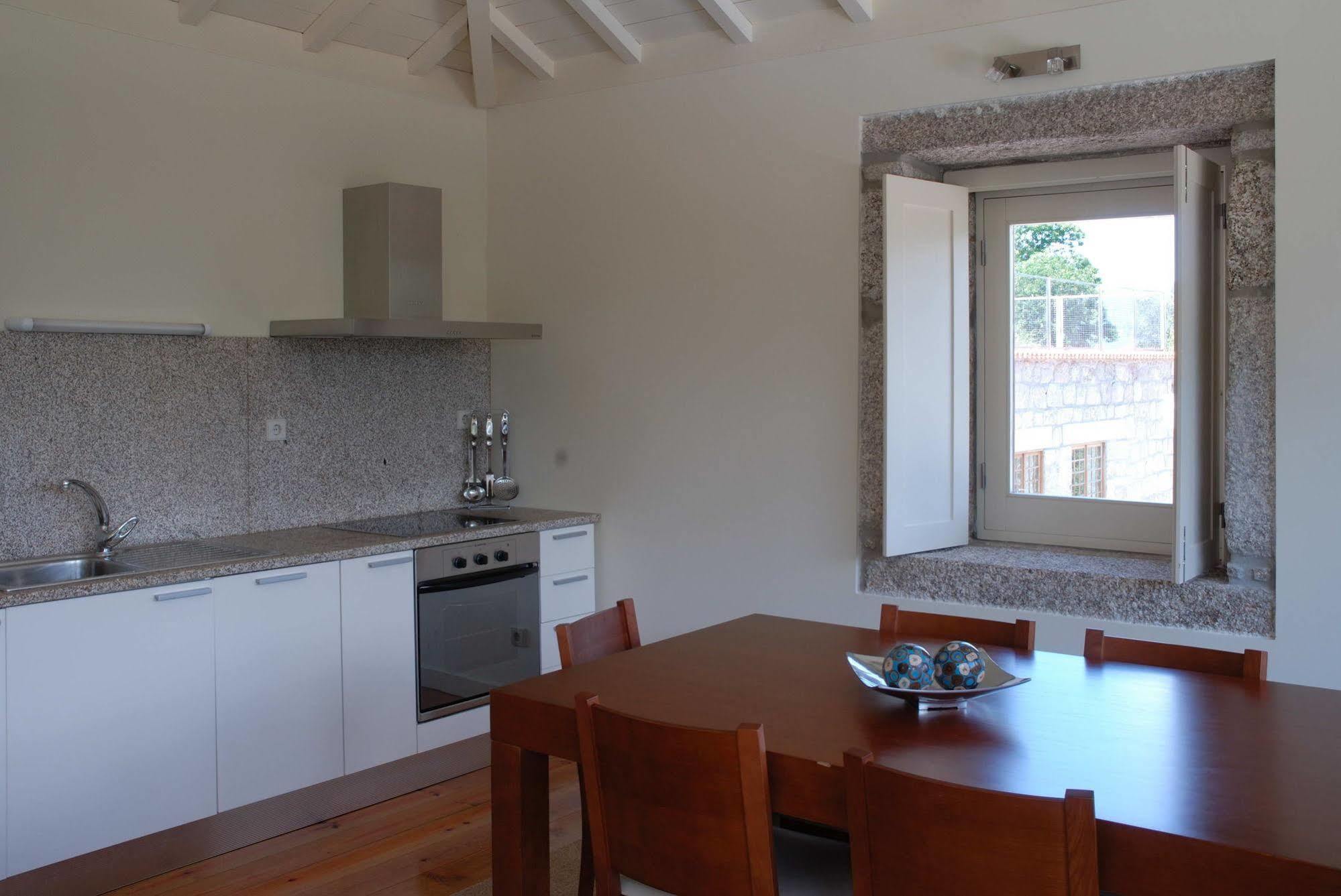 Aldeia Turistica De Louredo Guest House วีเอย์รา ดู มีโญ ภายนอก รูปภาพ