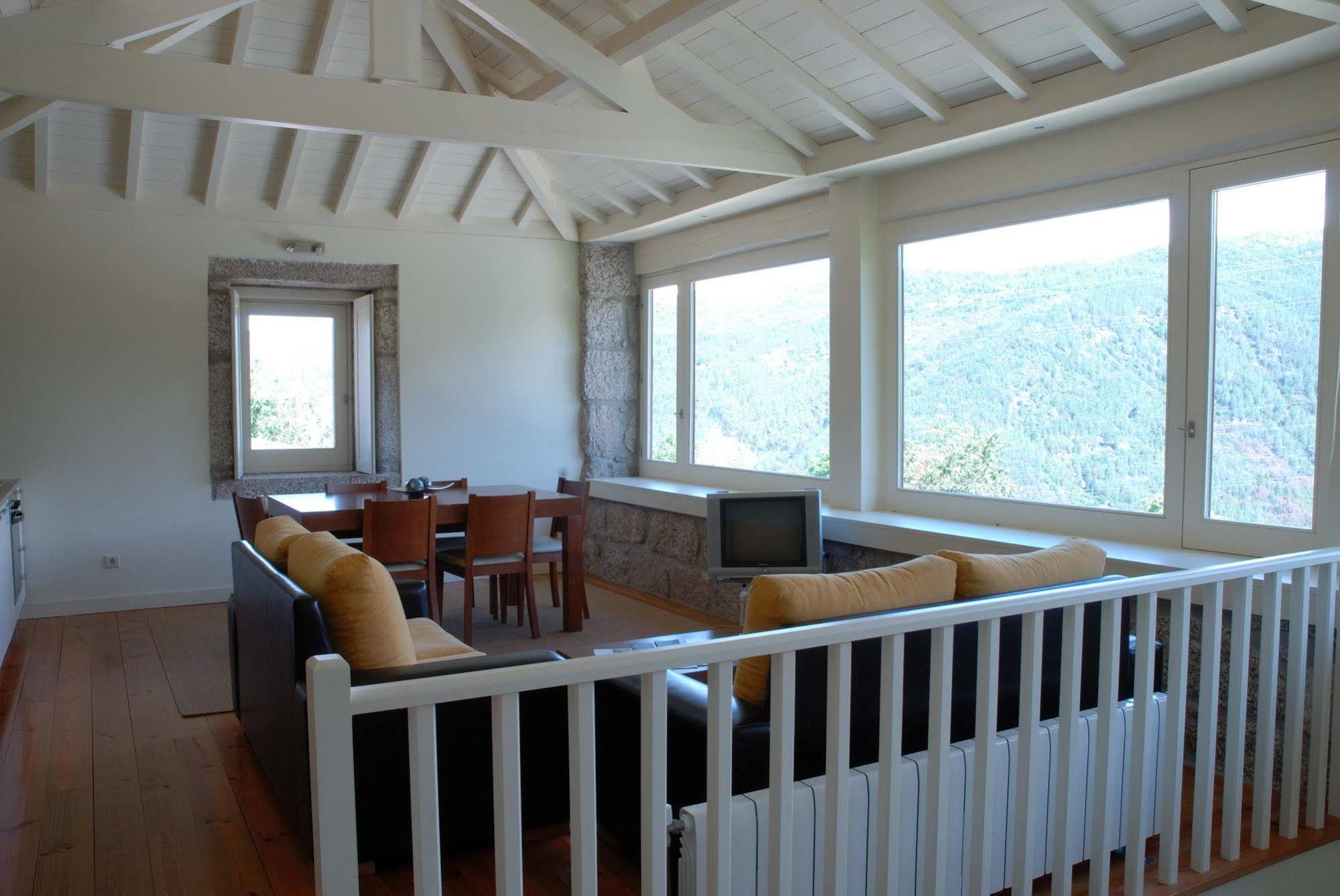 Aldeia Turistica De Louredo Guest House วีเอย์รา ดู มีโญ ภายนอก รูปภาพ