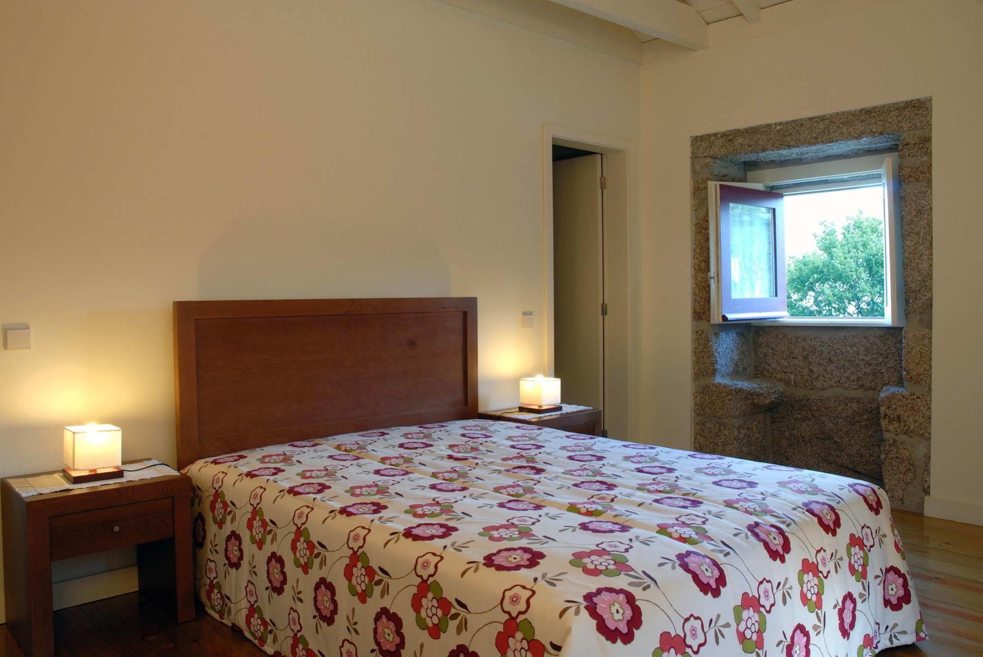 Aldeia Turistica De Louredo Guest House วีเอย์รา ดู มีโญ ภายนอก รูปภาพ