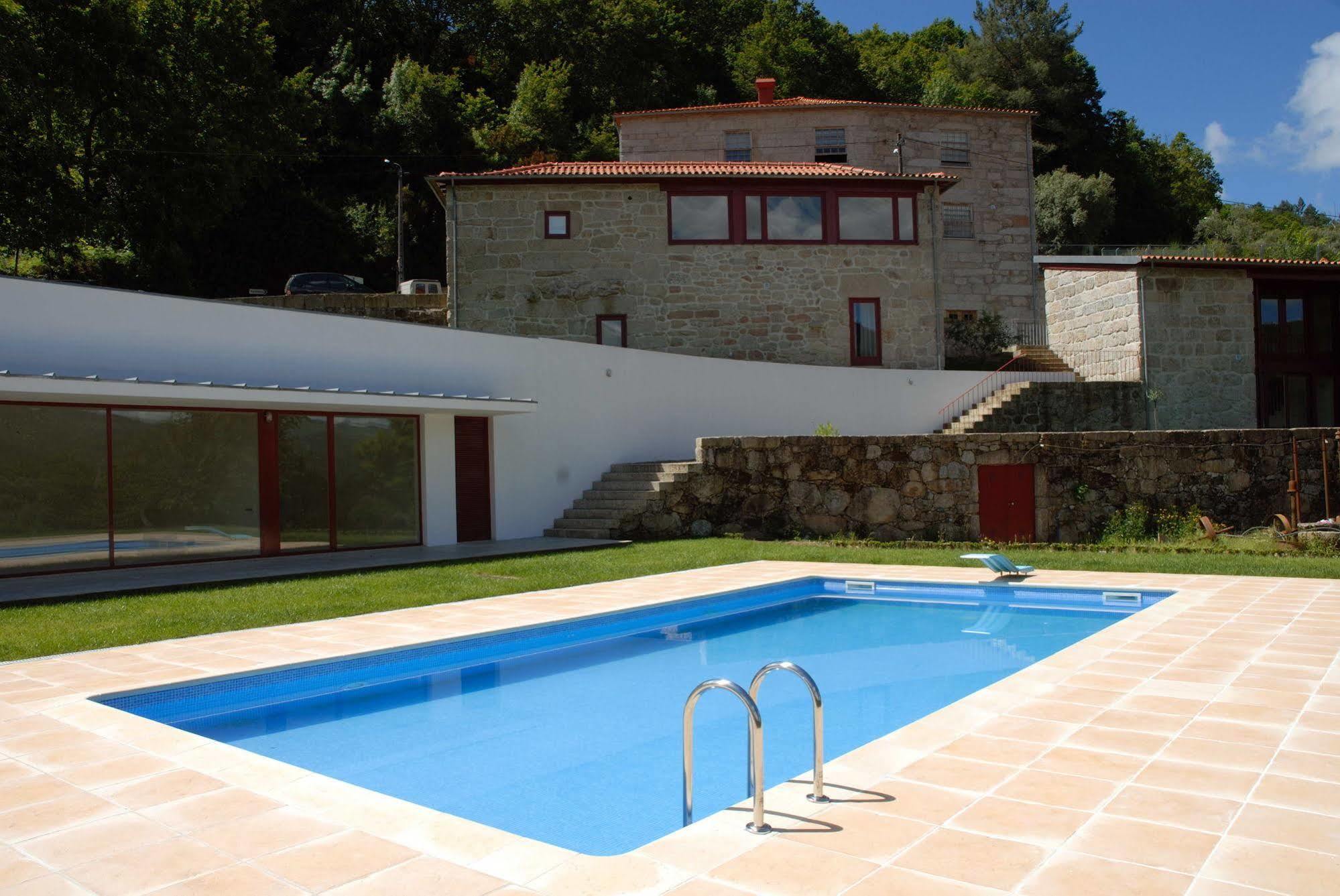 Aldeia Turistica De Louredo Guest House วีเอย์รา ดู มีโญ ภายนอก รูปภาพ